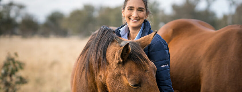 How to Know if You Are Underfeeding or Overfeeding Your Horse (& What ...